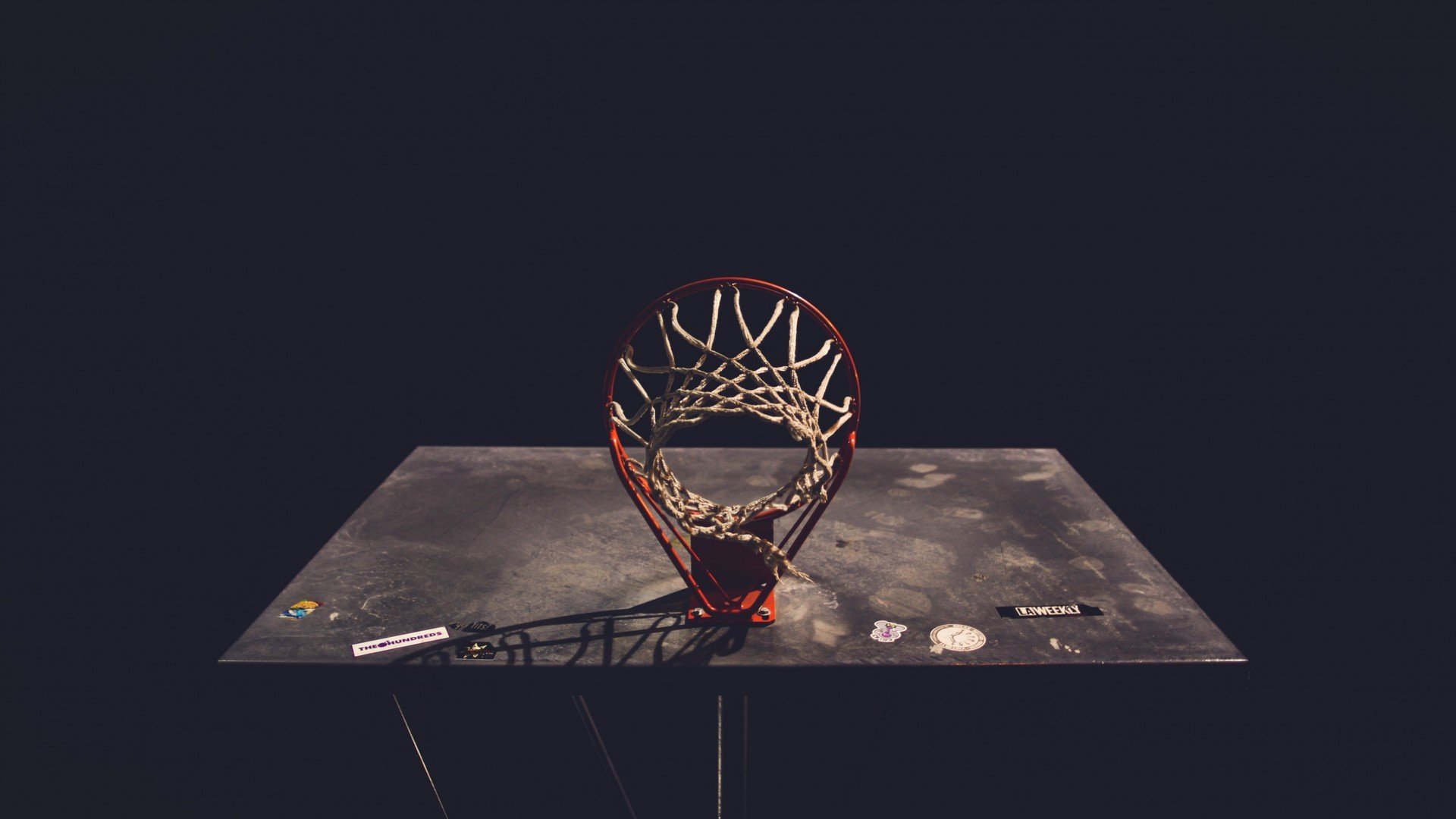 星空官网登录入口-狂欢之夜，场上豪门争雄场下球迷热情高涨，狂欢之夜第三关